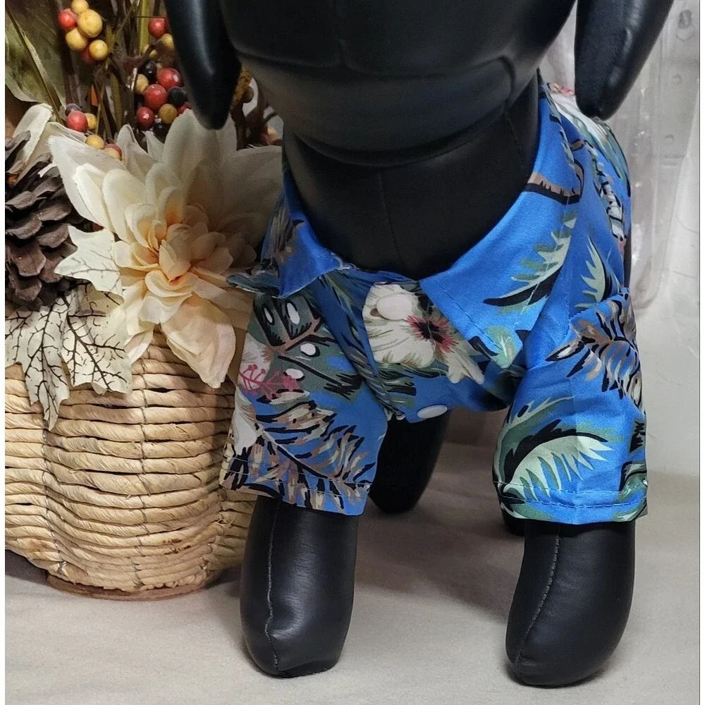 Pet NWOT Light Blue Floral Print Lightweight Hawaiian Style Shirt Size Medium